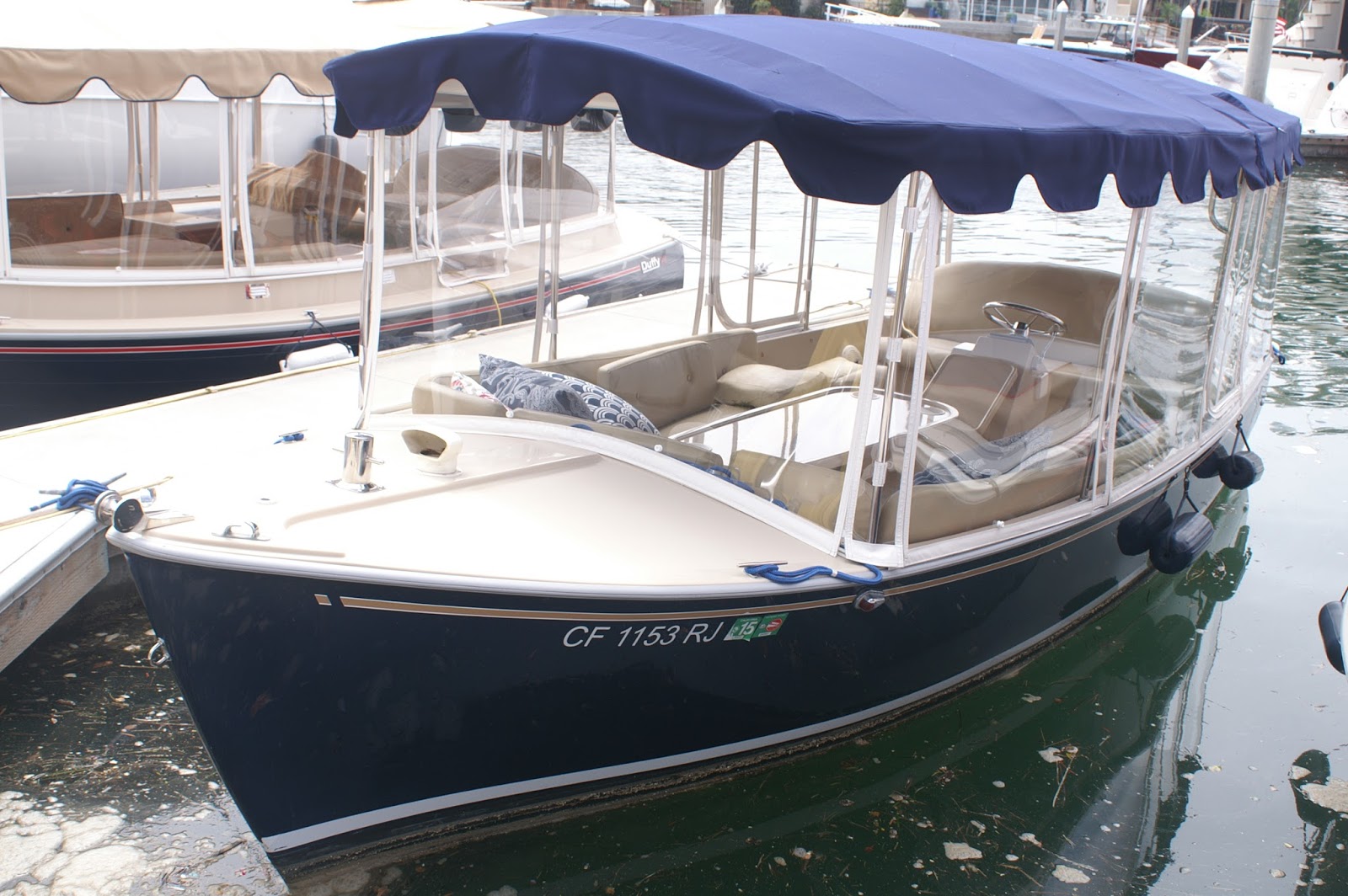 Used Duffy Electric Boats (714) 9316710 or 2006 21