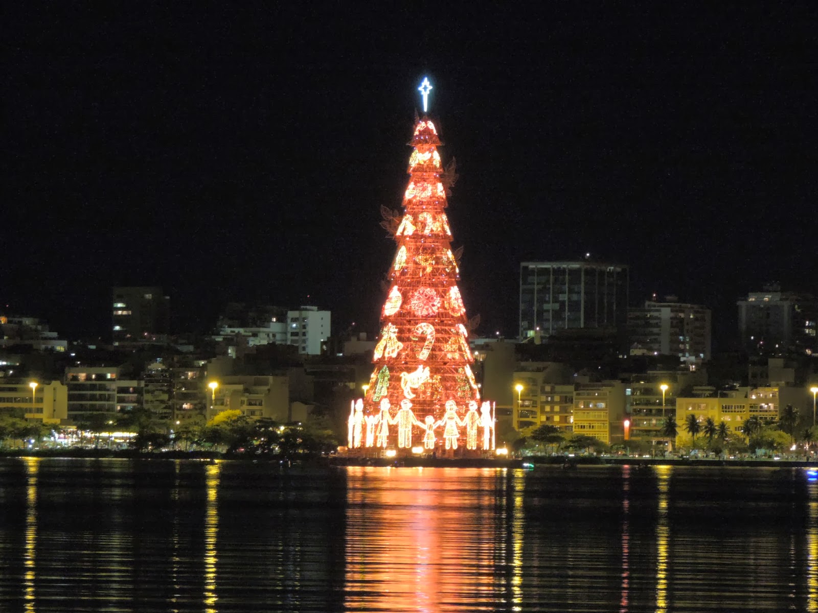 Rio de Janeiro: Árvore de Natal da Lagoa... | Apaixonados por Viagens |  Roteiros e Dicas de Turismo