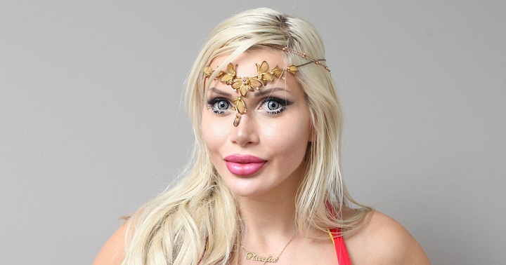 Demi Mirip Wonder Woman, Wanita Ini Habiskan Belasan Miliar Demi Mirip Wonder Woman, Wanita Ini Habiskan Belasan Miliar