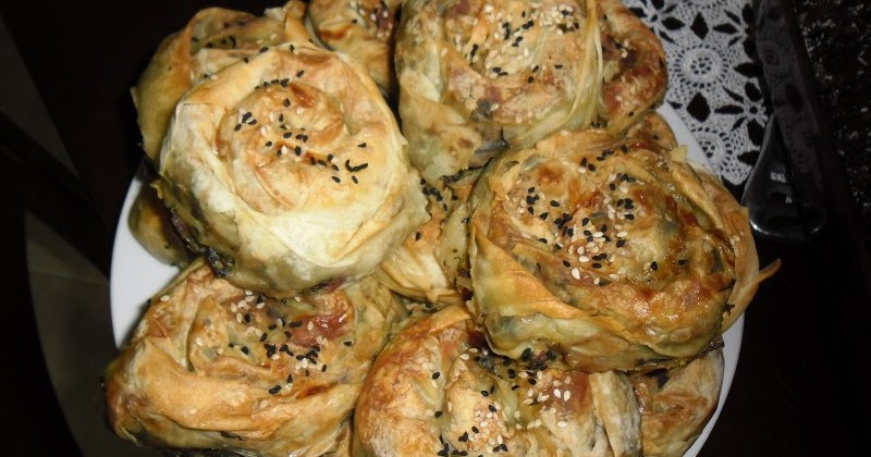 ESKİ MUTFAK Karışık Otlu Börek