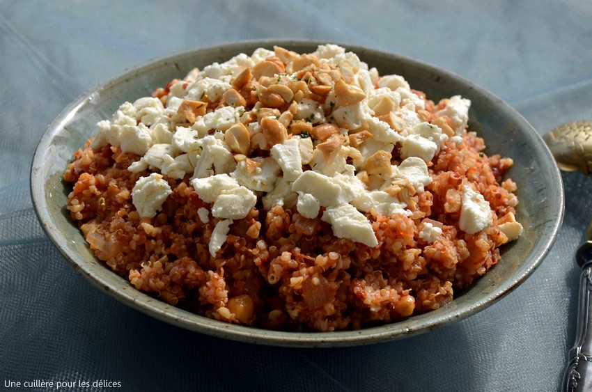 Une cuillère pour les délices: Mélange quinoa/boulgour à la tomate