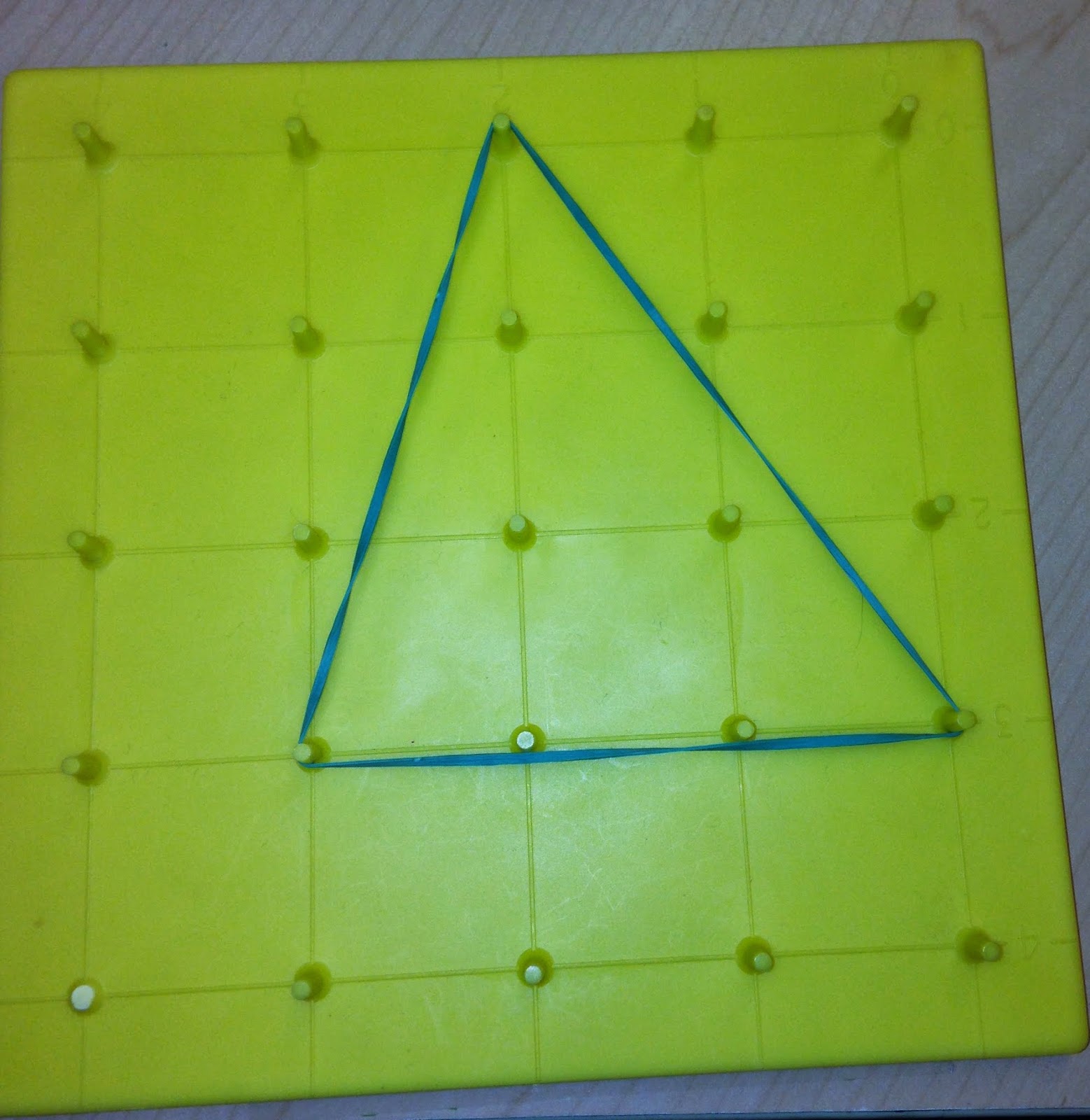 Mrs. Doiron's Kindergarten Class: Math Centers ~ Shapes