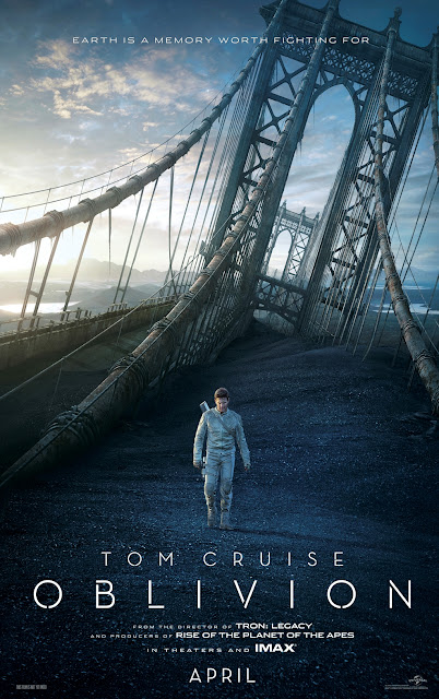 Morgan Freeman y Tom Cruise en Oblivion.