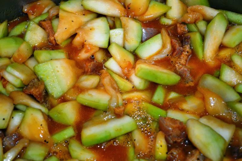 Mely's kitchen Sauteed Bottle Gourd