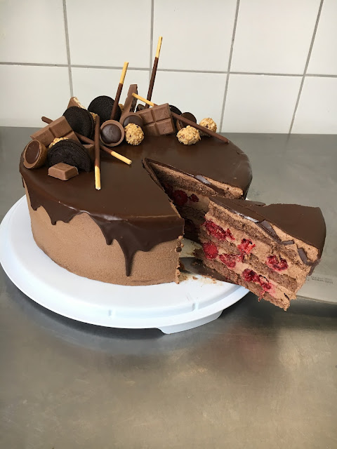 Rezept Himbeer - Schoko- Buttercreme Torte mit Zartbitterganache