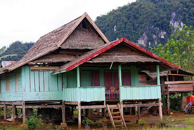 Rumah Adat Laika