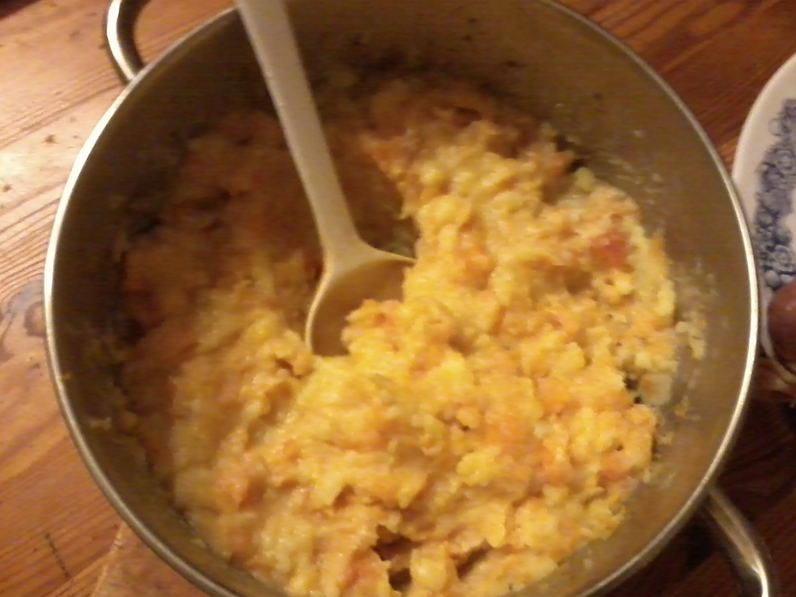 Hartz IV-Rezepte und bezahlbare Gesundheitstipps: Möhren-Kartoffel-Mus ...