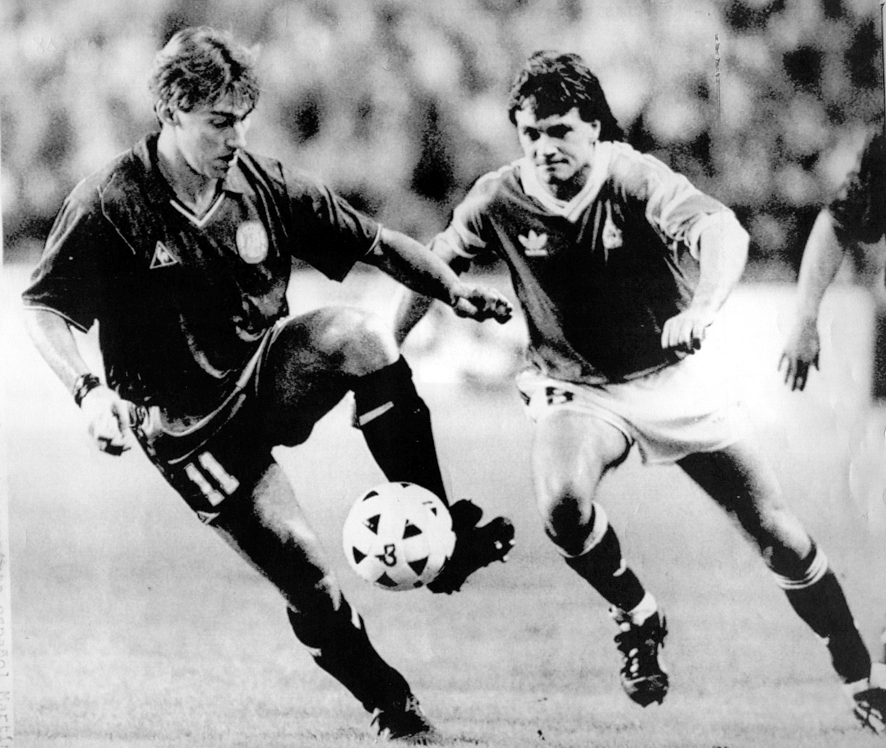 Soccer Nostalgia International Season 1988/89, Part 5 (November 1988)