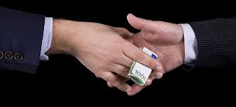 Η ΛΙΣΤΑ ΤΟΥ ΣΔΟΕ ΜΕ ΤΟΥΣ ΠΟΛΙΤΙΚΟΥΣ ΠΟΥ ΠΑΡΟΥΣΙΑΖΟΥΝ "ΠΕΡΙΕΡΓΟ ΠΛΟΥΤΙΣΜΟ"  