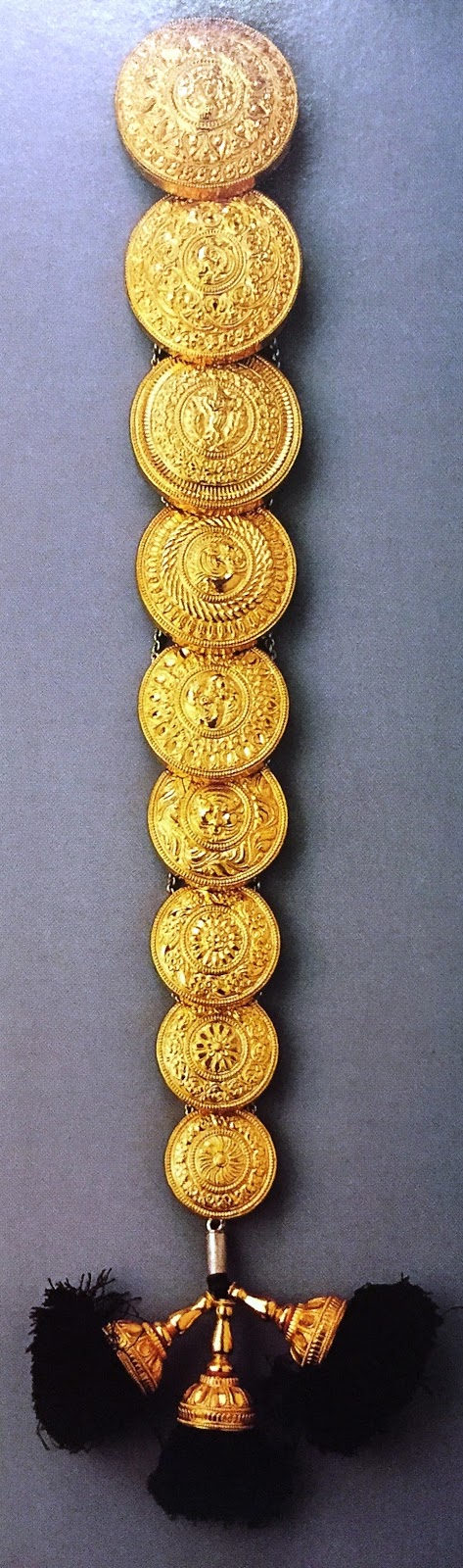 Manini's Blog: Jooda and Billai ....The Bridal Hair Ornaments