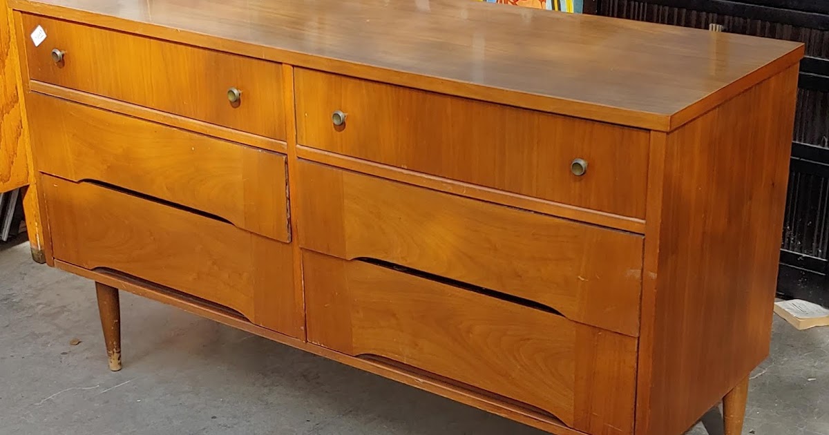 Uhuru Furniture Collectibles Sold 26683 Harmony House Mid