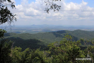 gunung tajam belitung