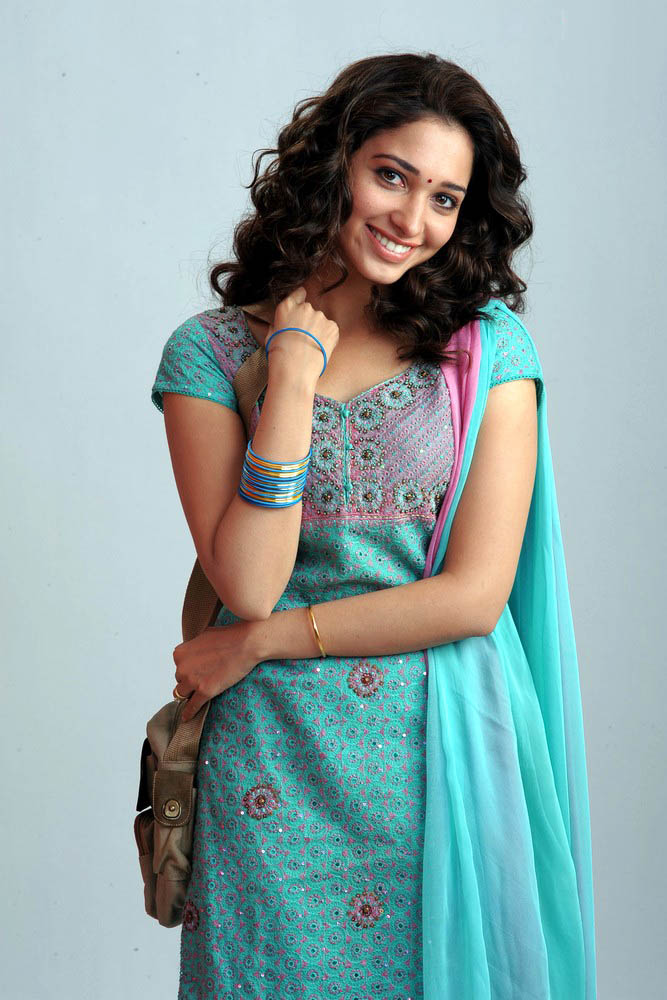 Bollywood Actress World (Original): South Actress Tamanna Sizzling ...