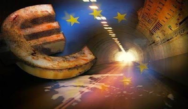 Guardian: Πιο καταστροφική η παραμονή στο ευρώ από την έξοδο
