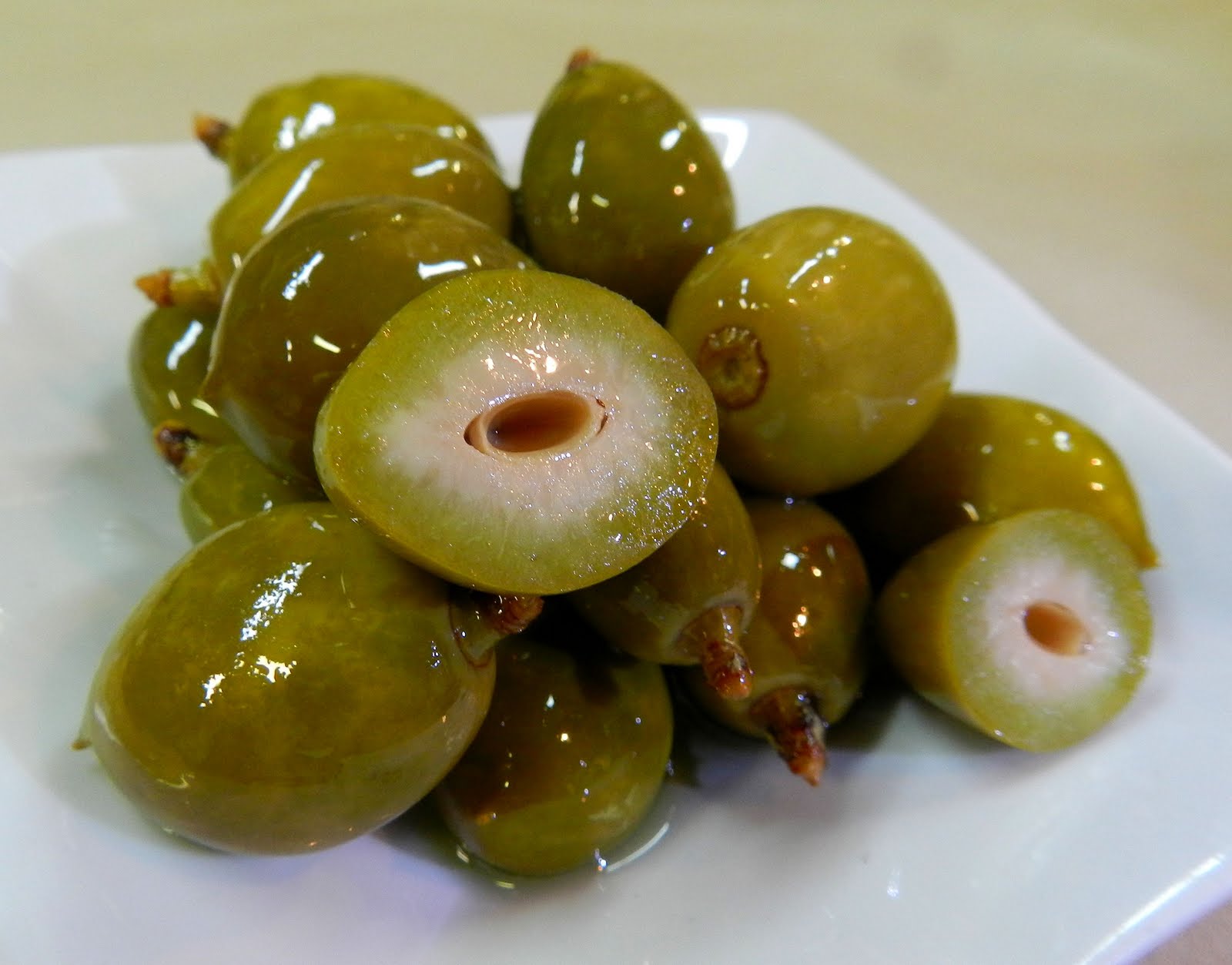 One Blog West Alien Ingredient 1 Dwarf Truffle Peaches