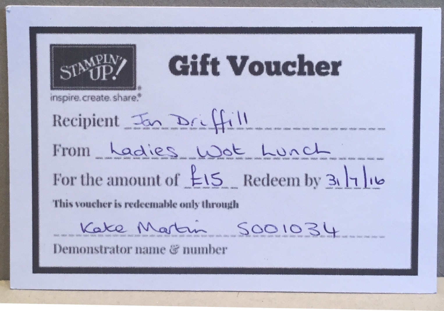Kate's Krafts Birthday voucher holder