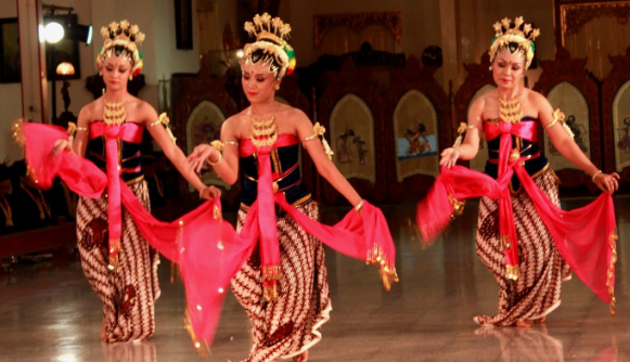 Contoh Apresiasi Seni Tari Soal Kumplit