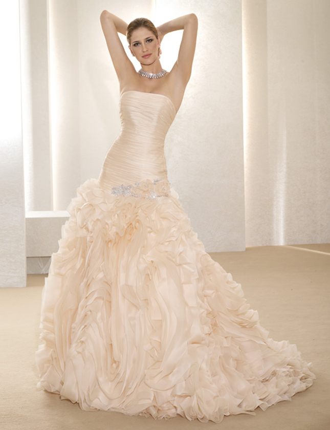 blush-wedding-dress-novia-dart-spring-2012.jpg