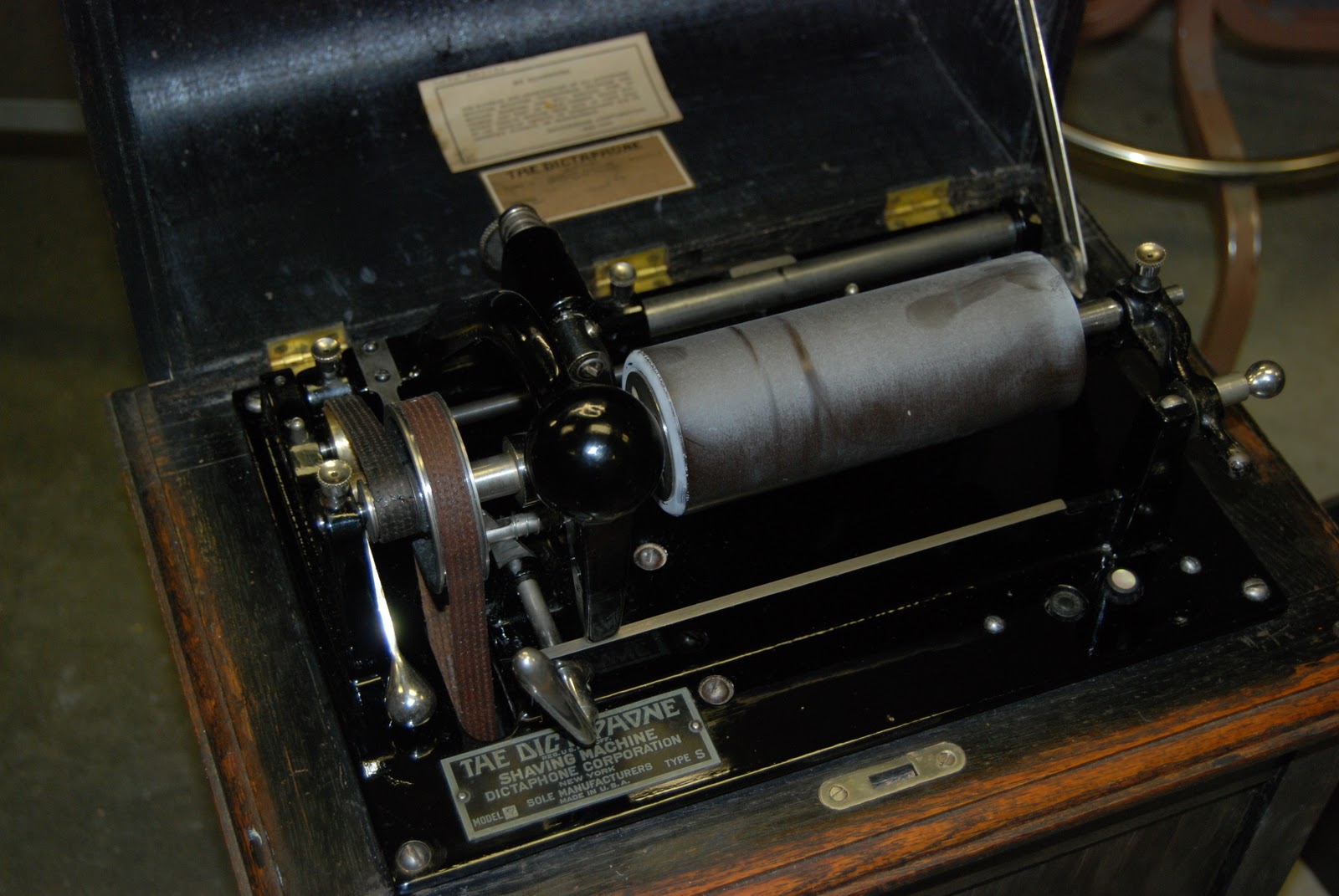 Rainbow Electronics Tech Corner Restoring Vintage 1920's The Dictaphone