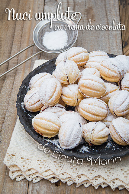 Din bucătăria mea: Nuci umplute cu crema de ciocolata