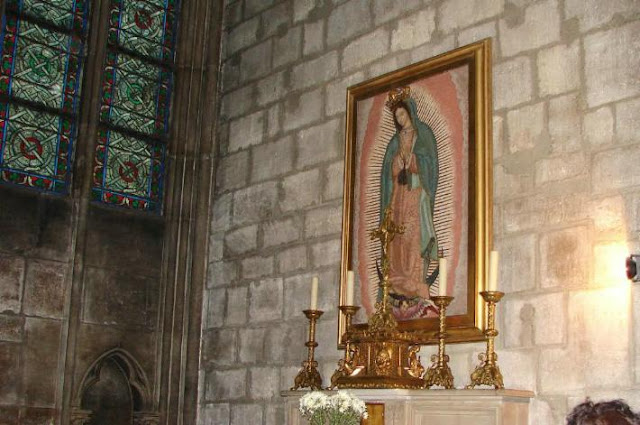 Posee corona de oro Virgen de Guadalupe en Catedral de Notre Dame