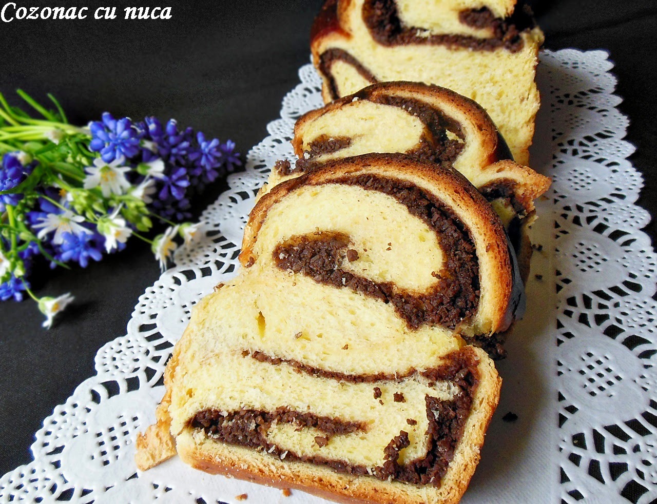 Cozonac cu nuca