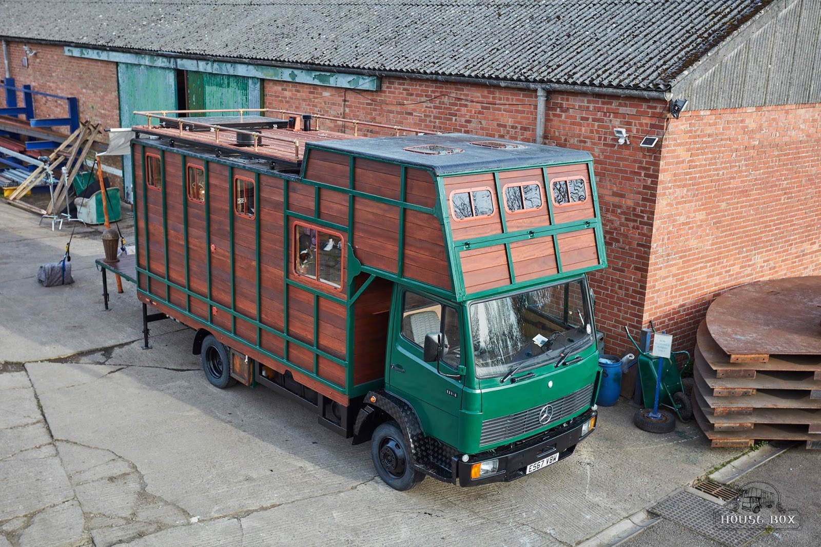 Helga the Horse Box Tiny House [ TINY HOUSE TOWN ]