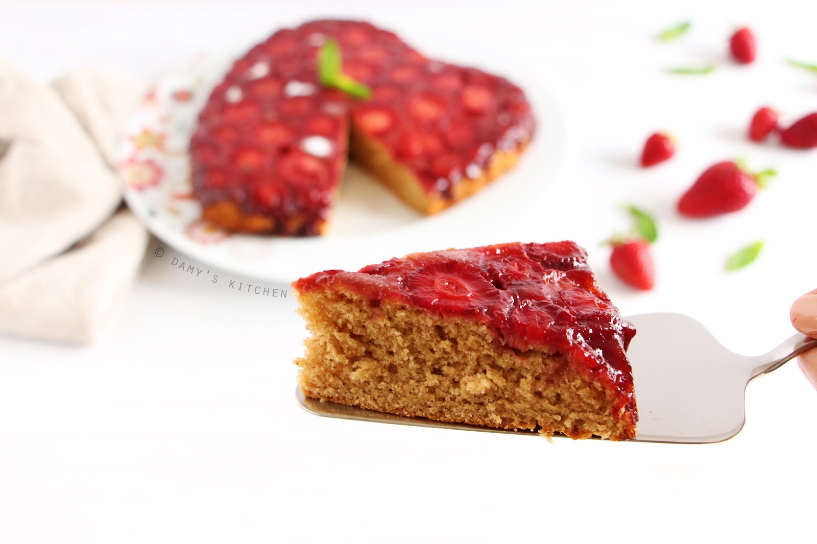 ÇİLEKLİ YAZ KEKİ Damy�s Kitchen