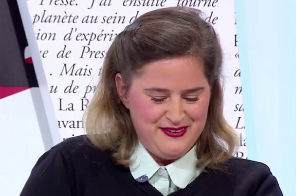 Le Paon L Autruche Et Les Poulets La Fable Macronique D Elodie Poux Wakeup Info