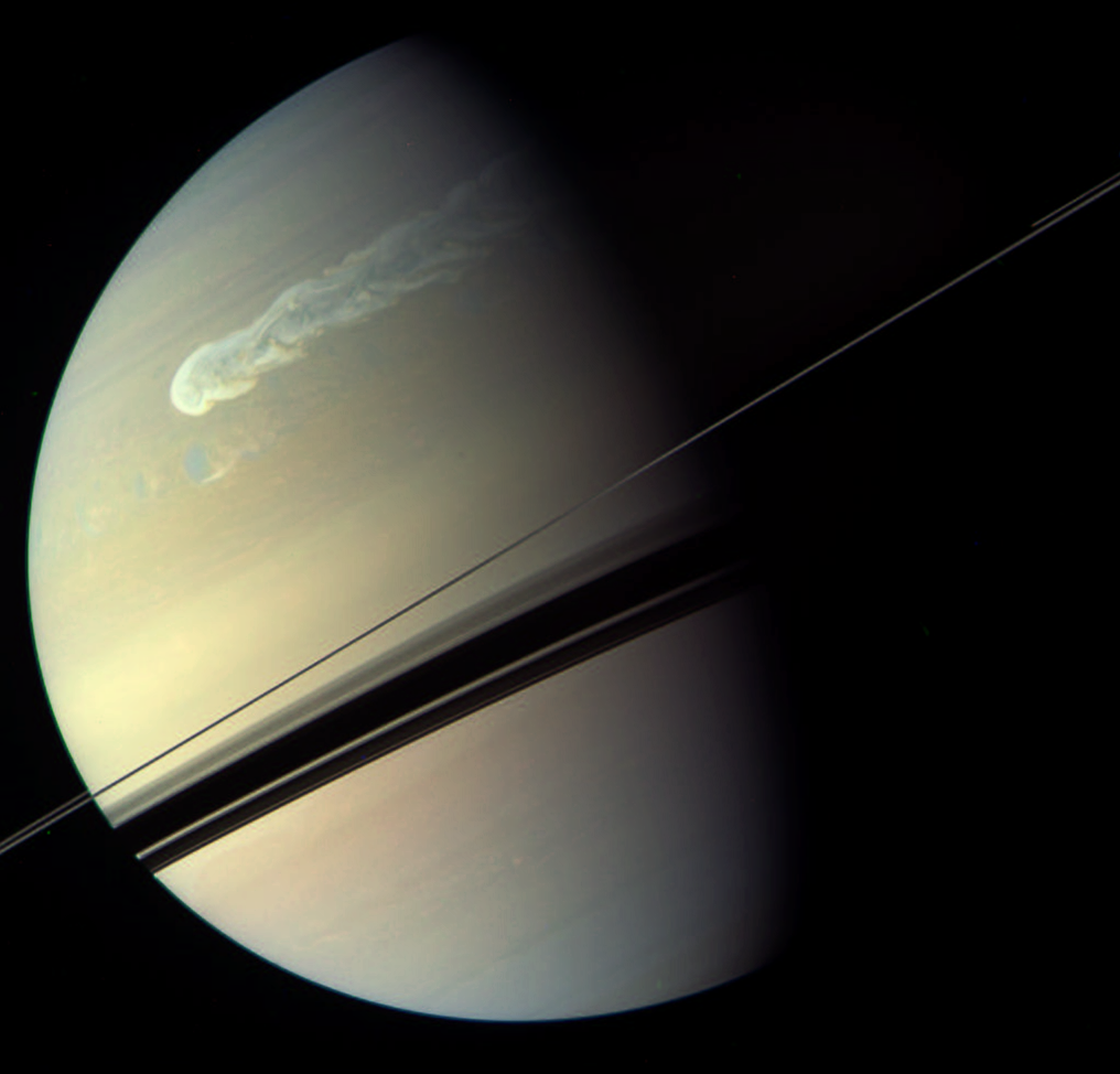 Жизнь на сатурне. Атмосфера Сатурна Cassini. Юпитер Кассини. Снимки Кассини Юпитер. Фото атмосферы Сатурна Кассини.