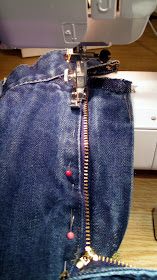 Beth Stone Studio: {Home} DIY: How to Fix a Broken Zipper