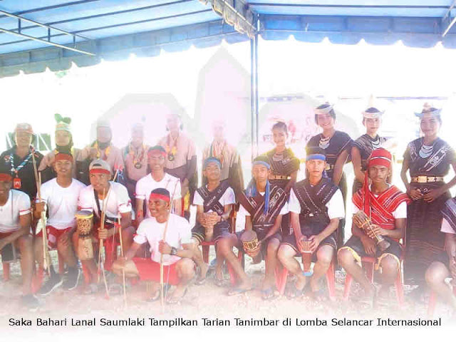 Saka Bahari Lanal Saumlaki Tampilkan Tarian Tanimbar di Lomba Selancar Internasional Saka Bahari Lanal Saumlaki Tampilkan Tarian Tanimbar di Lomba Selancar Internasional