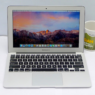 MacBook Air Core i5 (11-inch Mid 2011)
