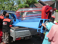 mesin pengolahan briket arang, mesin pencetak briket arang, mesin penepung briket arang, mesin mixer briket arang, mesin pemotong briket arang dan mesin pengayak briket arang