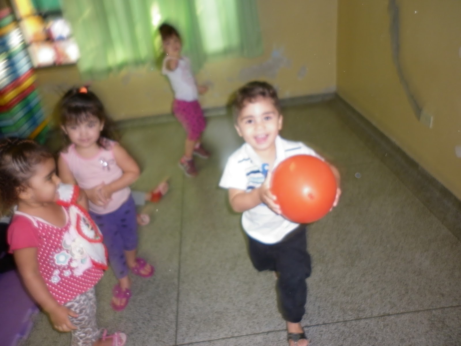 Vivenciando as experiências lúdicas na Educação Infantil: Brincadeira ...