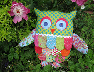 Fabric owl in spotty fabrics