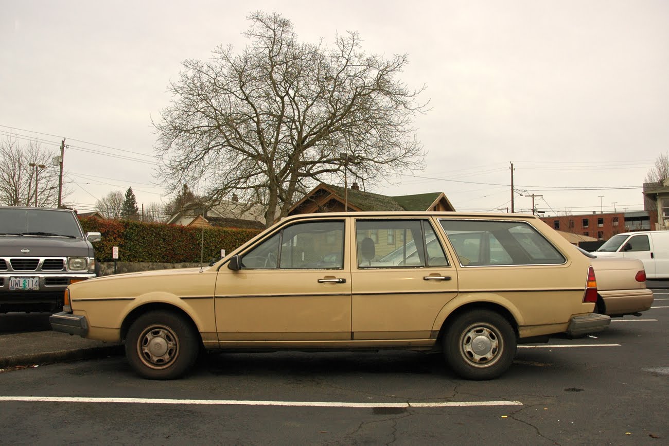 Old Parked Cars 1961 Willys Jeep Overland Station Wagon ...