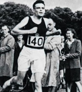 A picture of Alan Turing running.