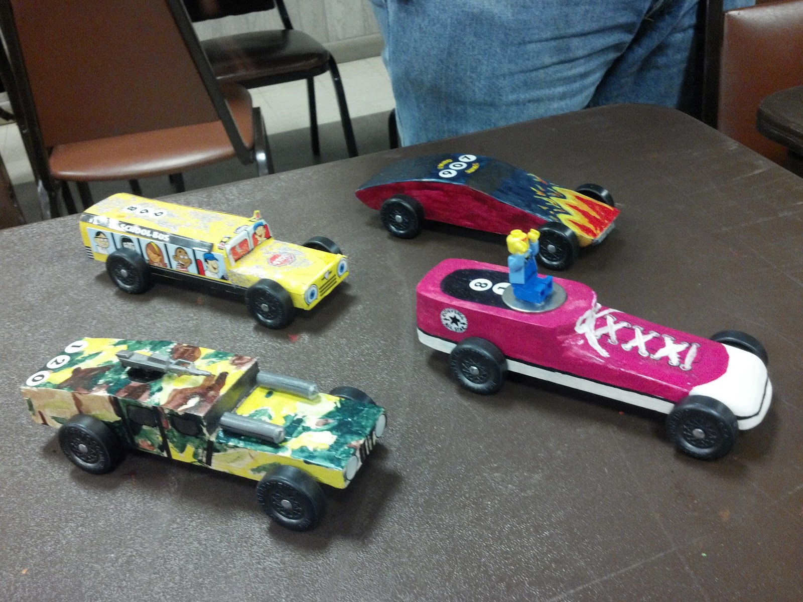 Six Crazy Cookies Team Cook and the Pinewood Derby