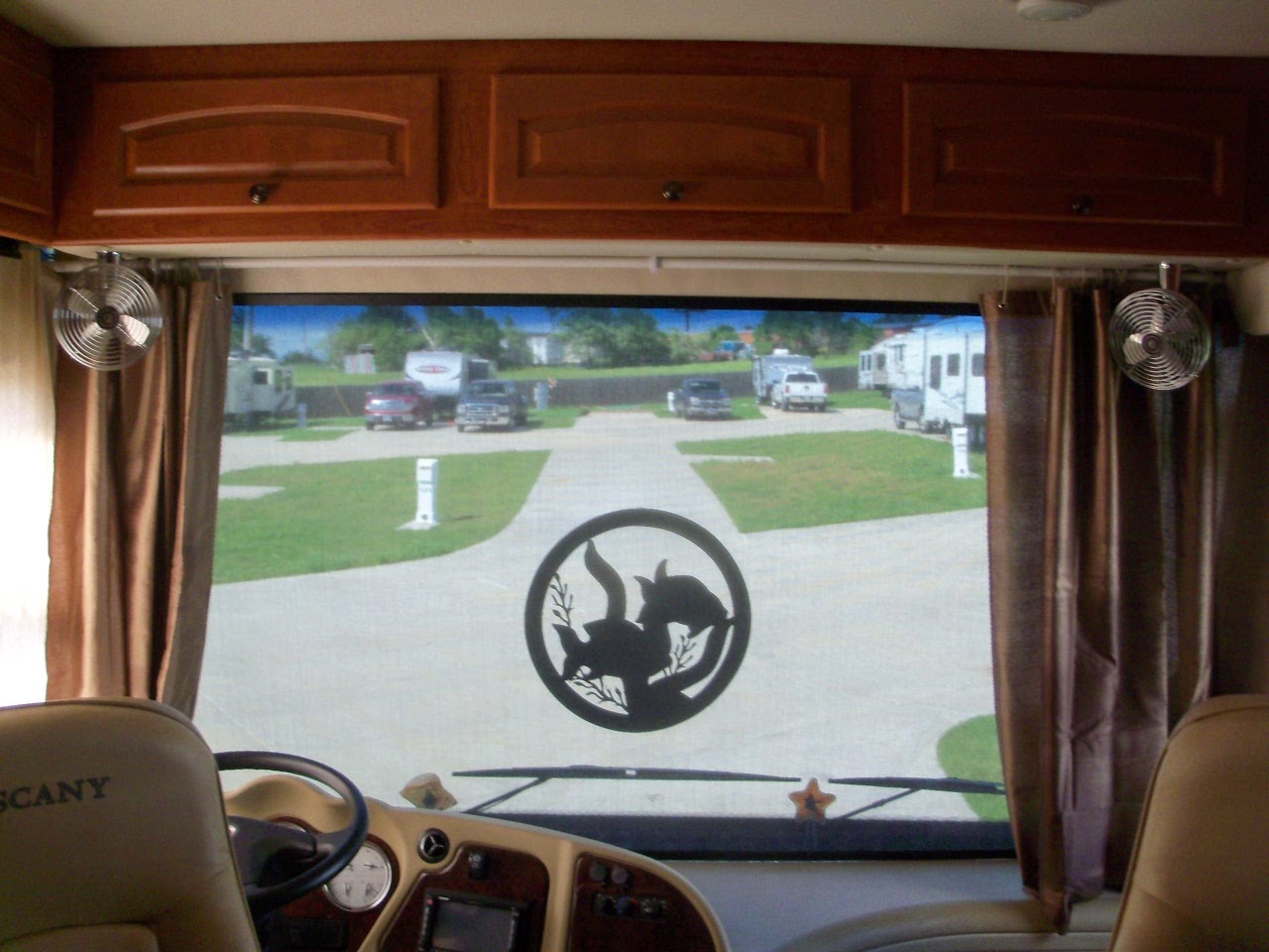 RV Sooners Full Time RV Travelers Windshield Curtain Project