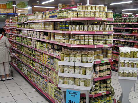 Grocery store Chasing Their Hearts: September 2011