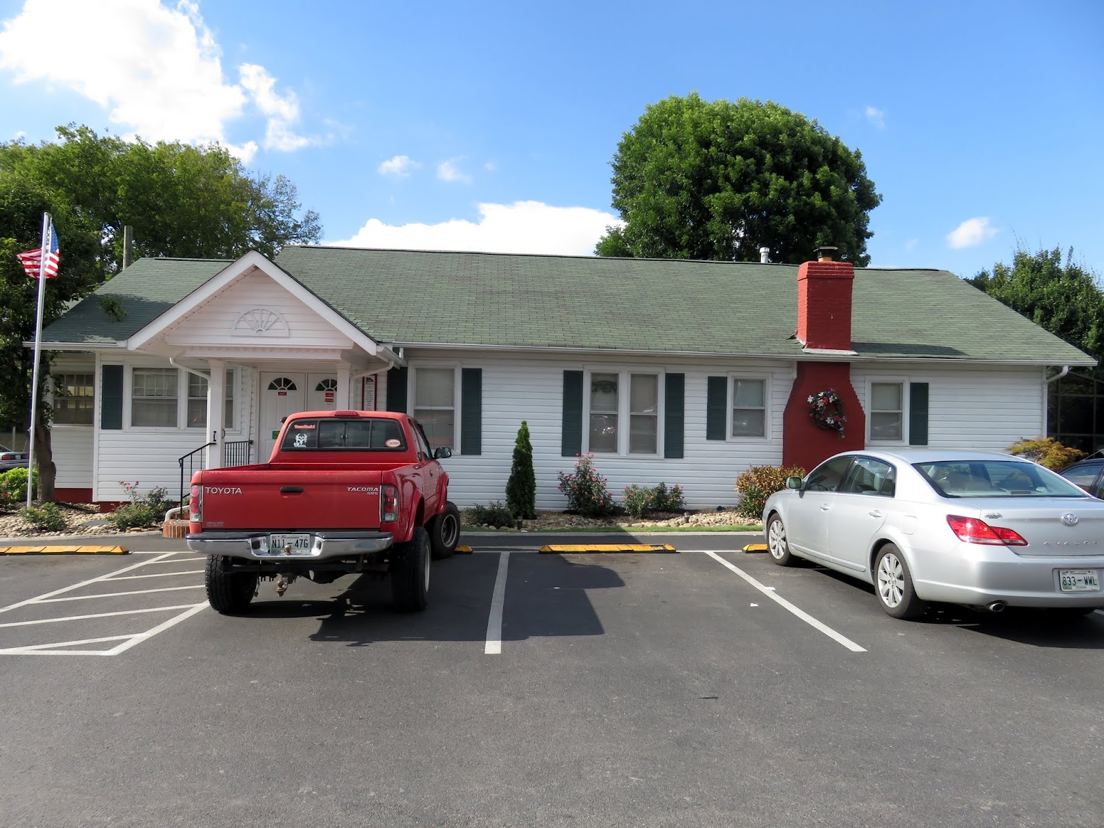 Big Daddy Dave Dinner in Madisonville Tennessee