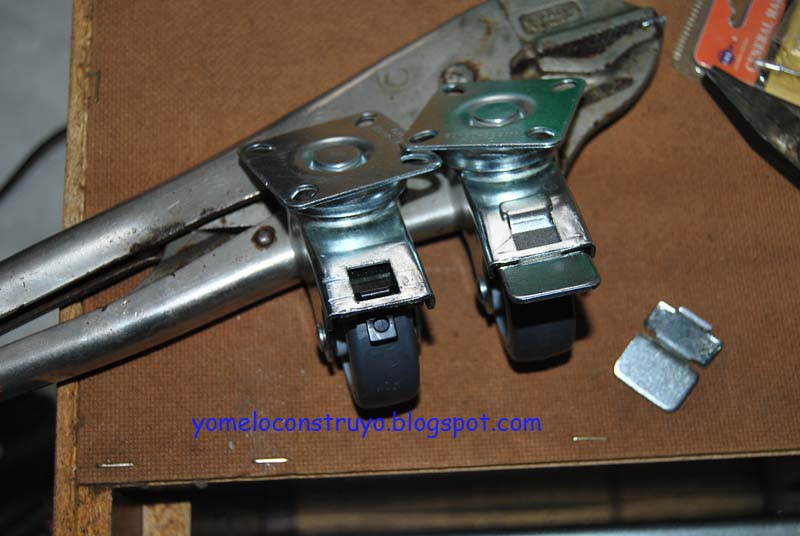 como poner ruedas en muebles