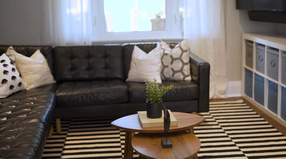 22 Interior Design Photos vs. 29 Springdale Blvd, Toronto Luxury Home Tour
