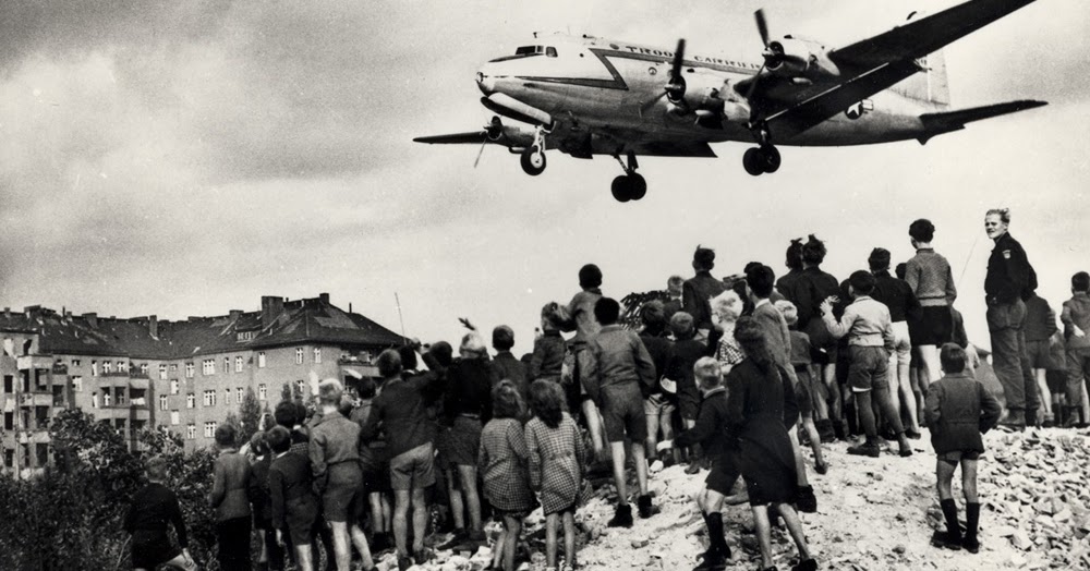 The Berlin Candy Bomber Amusing