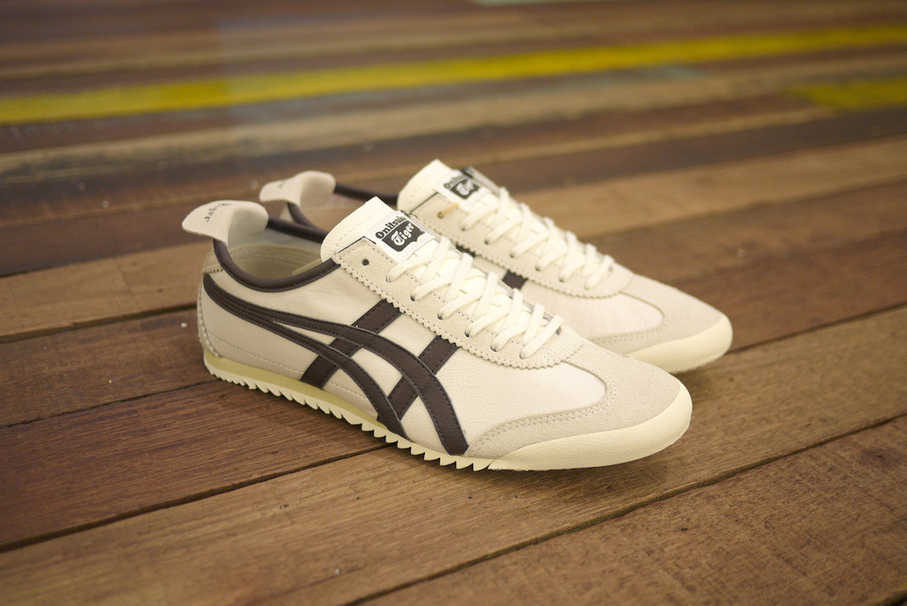 CROSSOVER: ONITSUKA TIGER NEW ARRIVAL