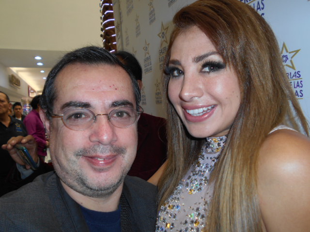 somos el espectador: DAMARIS ROJAS SIEMPRE ENAMORANDONOS