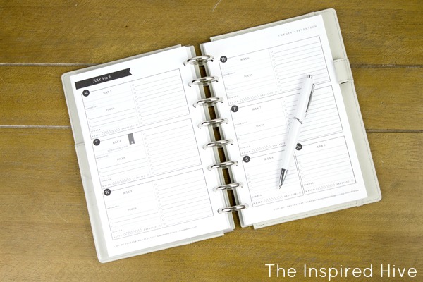The Everyday Planner is the best planner for busy moms and bloggers.