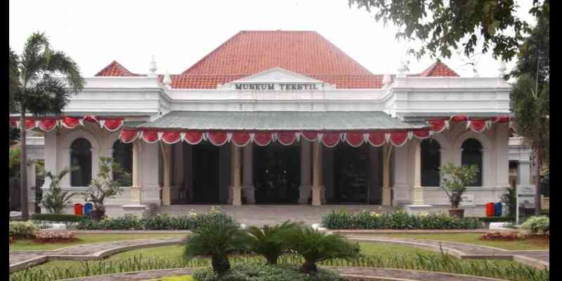 Museum Tekstil Jakarta: Museum Tekstil Terbesar di Indonesia