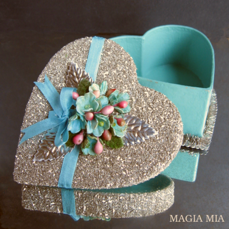 Magia Mia: Valentine's Day Heart Boxes with German Glass Glitter & Flowers